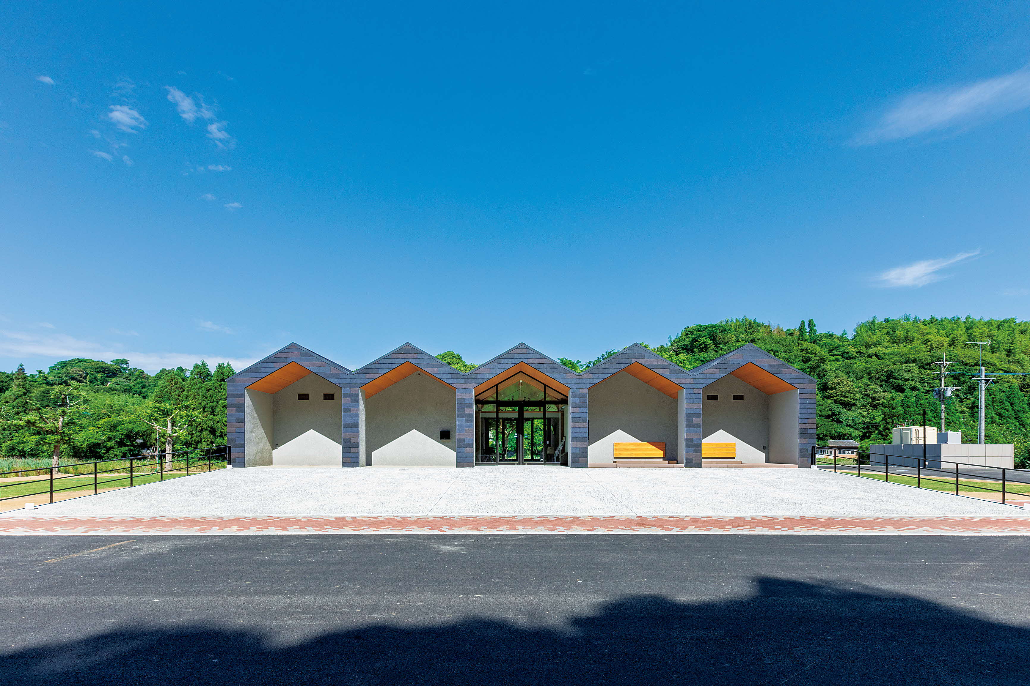 地域間交流施設金桁温泉の外観写真