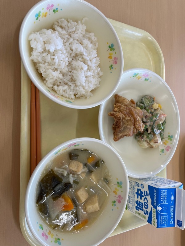 3月7日の給食の写真
