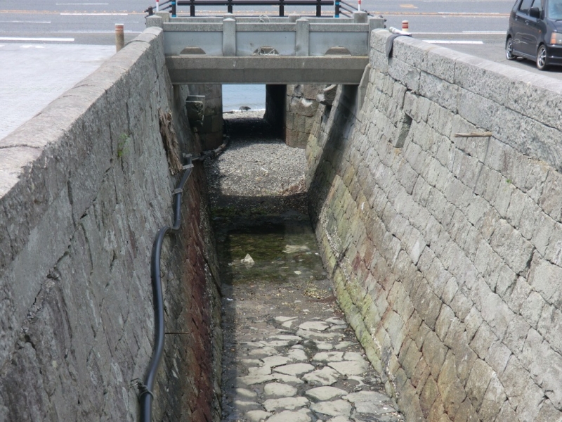 西端排水路の写真