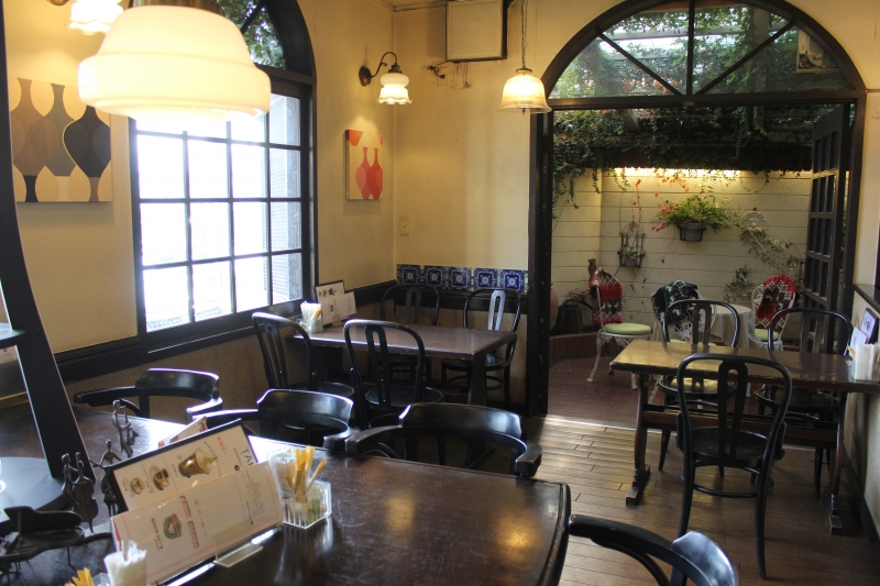 モッコス珈琲館 松橋本店 内観写真です