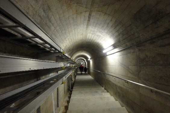 監査路内の様子