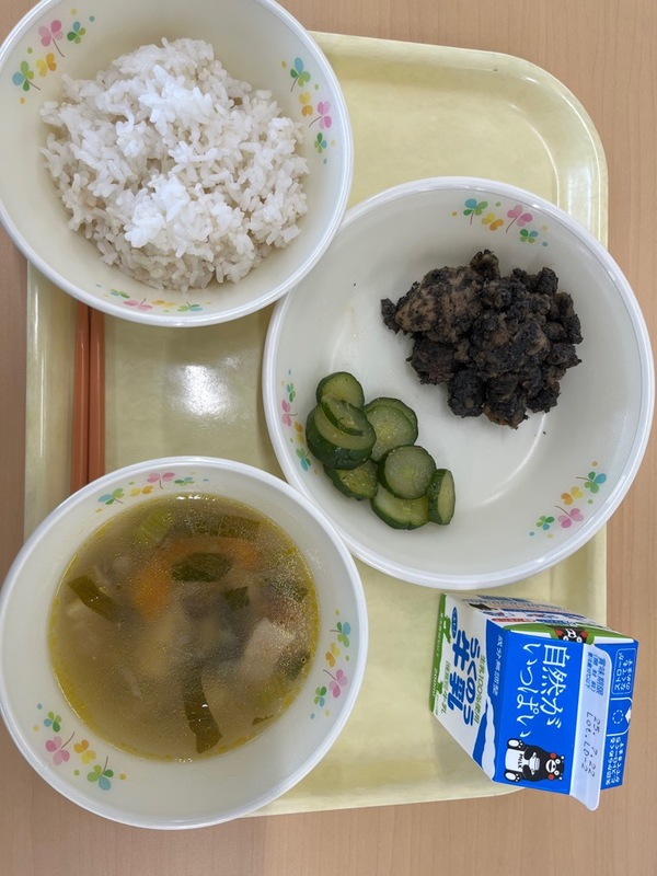 令和7年7月8日の給食のメニューの写真