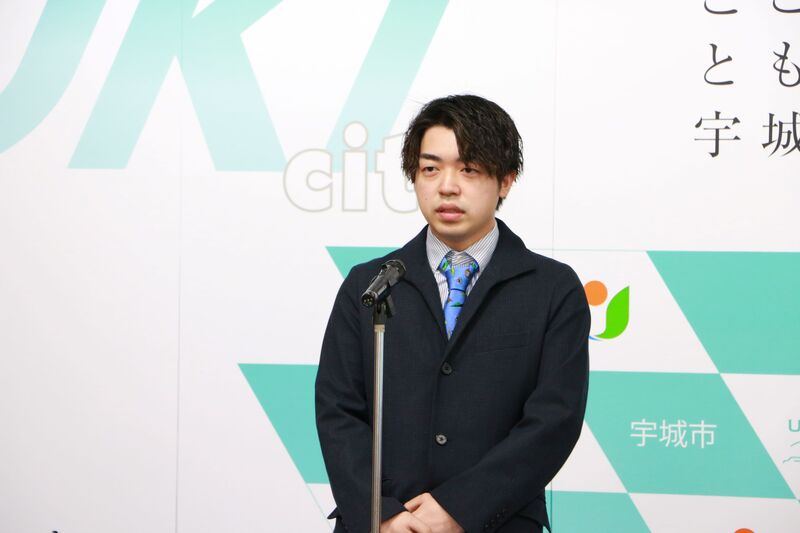 日本フルーツ株式会社のあいさつの様子