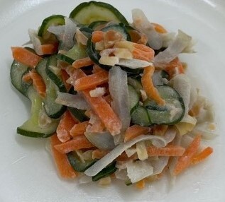 ごぼうとナッツのかみかみ和えの完成写真