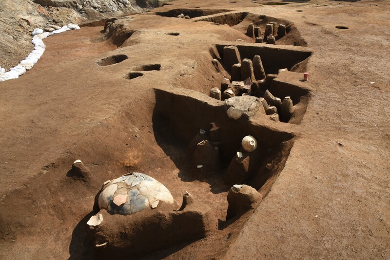 大塚台地遺跡出土方形周溝墓.JPG